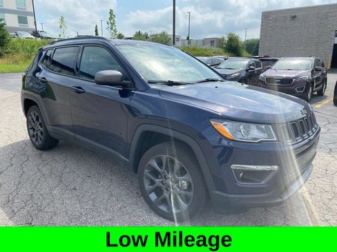 Used 2021 Jeep Compass Latitude AWD/4WD image 1