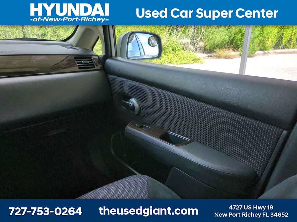 Used 2011 Nissan Versa Sedan FWD image 16