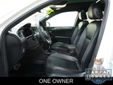 Used 2022 Volkswagen Tiguan SE R-Line image 2