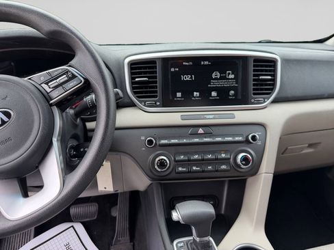 Used 2020 Kia Sportage LX AWD/4WD image 12