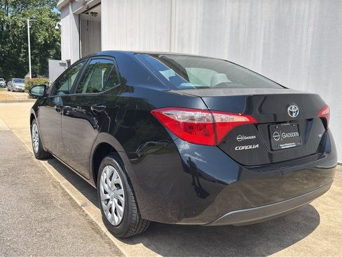 Used 2018 Toyota Corolla LE FWD image 5