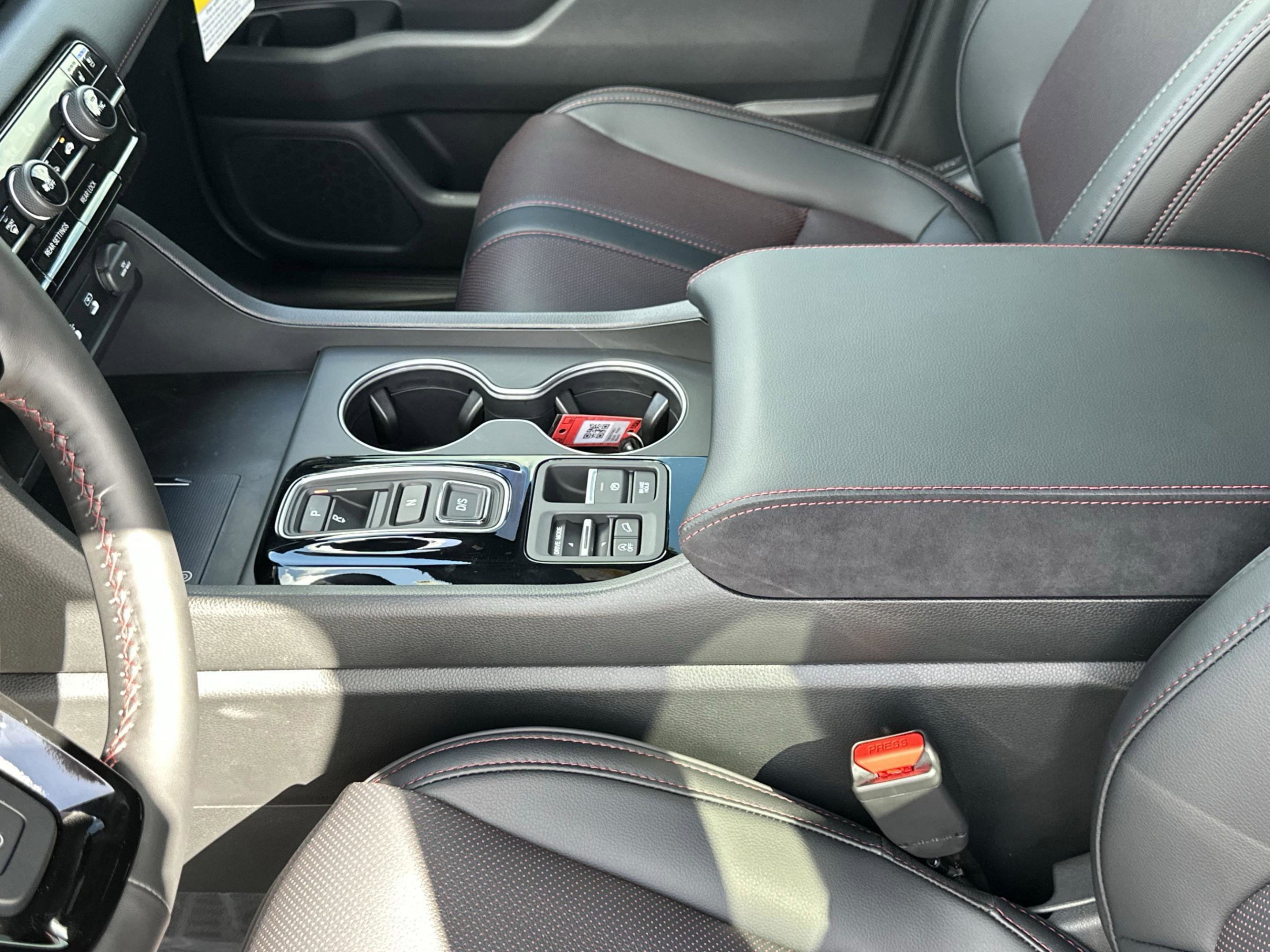 New 2026 Honda Pilot Black Edition image 24