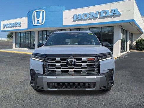 New 2026 Honda Pilot TrailSport image 9