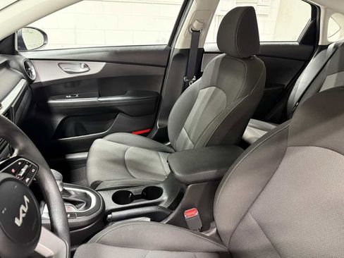 Used 2024 Kia Forte LXS FWD image 13