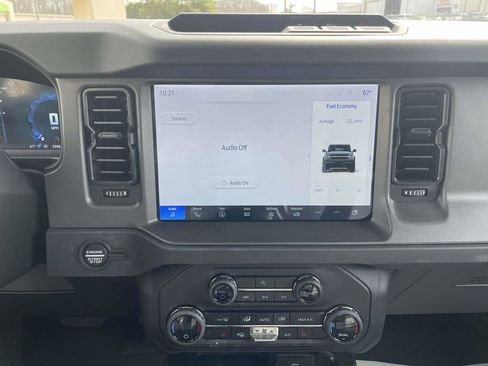 Used 2025 Ford Bronco Big Bend image 22