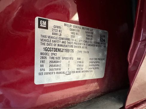 Used 2018 Chevrolet Colorado Z71 AWD/4WD image 16