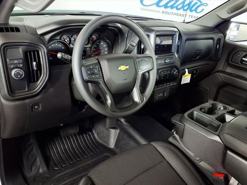 New 2026 Chevrolet Silverado 1500 W/T image 3