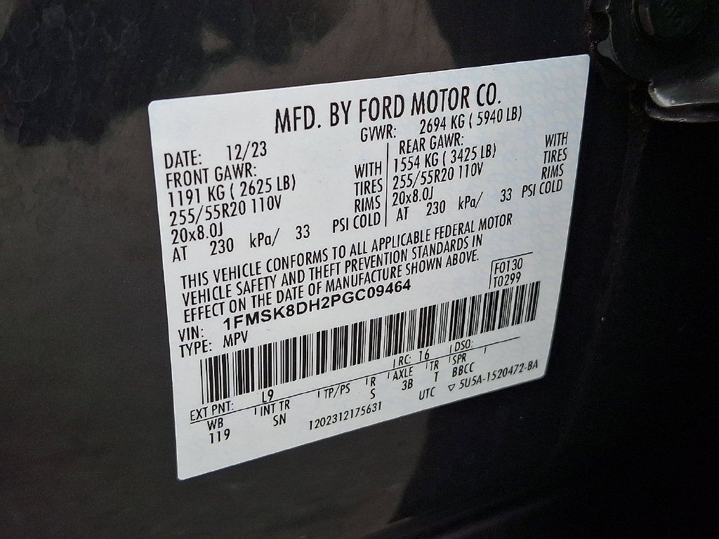 Certified 2023 Ford Explorer XLT w/ Equipment Group 202A AWD/4WD image 27