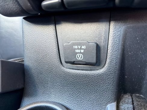 Used 2013 Jeep Wrangler Unlimited Sahara w/ Connectivity Group AWD/4WD image 29