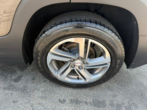 Used 2019 GMC Terrain SLT w/ Preferred Package AWD/4WD image 5