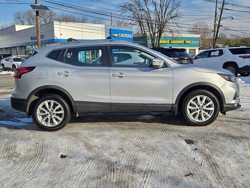Used 2020 Nissan Rogue Sport SV w/ All-Weather Package image 9