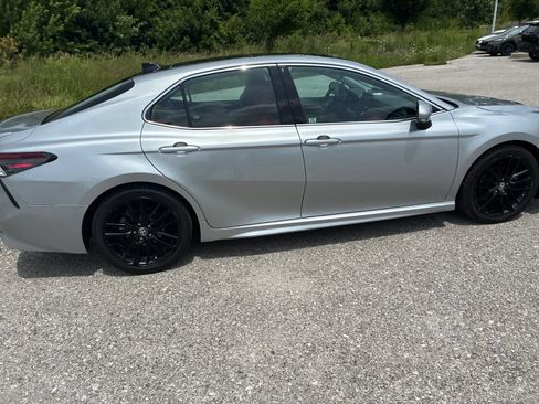 Used 2021 Toyota Camry XSE AWD/4WD image 9