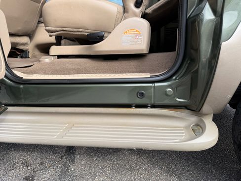 Used 2002 Ford Excursion Limited image 33