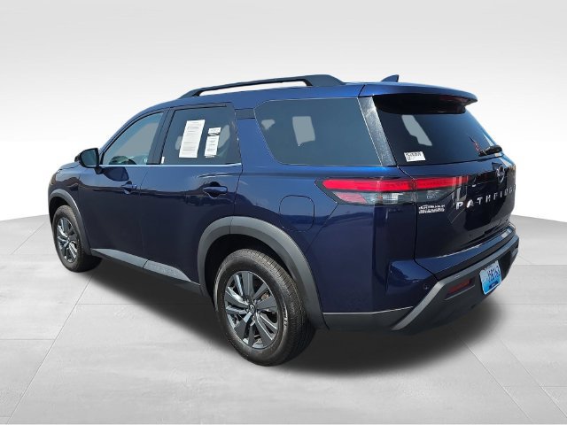 Certified 2024 Nissan Pathfinder SV AWD/4WD image 3