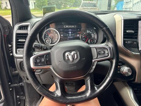 Used 2019 RAM 1500 Laramie w/ Sport Appearance Package AWD/4WD image 17