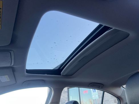 Used 2012 Honda Accord EX-L image 22