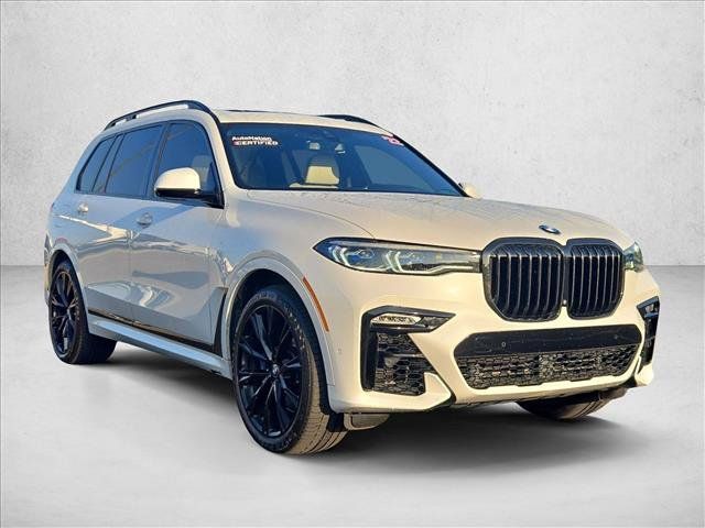 Used 2022 BMW X7 M50i w/ Executive Package AWD/4WD image 3