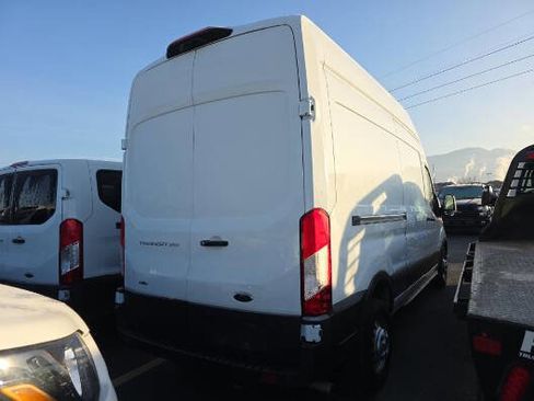 Used 2022 Ford Transit 250 148 High Roof AWD image 2
