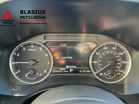 Used 2025 Mitsubishi Outlander SE image 18