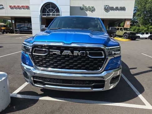 Used 2025 RAM 1500 Big Horn AWD/4WD image 2