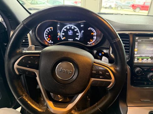 Used 2014 Jeep Grand Cherokee Limited w/ Trailer Tow Group IV image 13