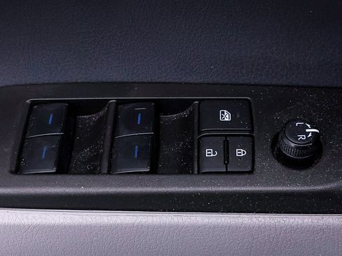 Used 2023 Toyota Camry LE image 16