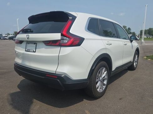 Used 2025 Honda CR-V EX image 8