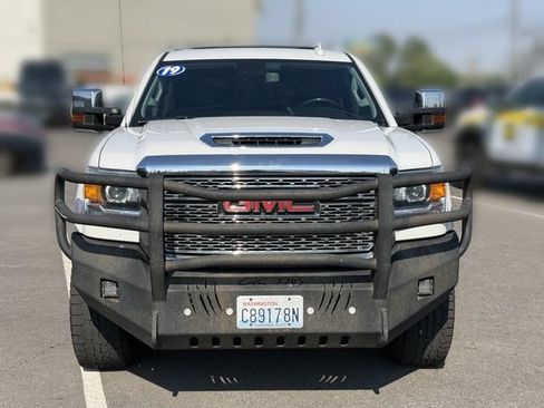 Used 2019 GMC Sierra 2500 Denali w/ Duramax Plus Package AWD/4WD image 6