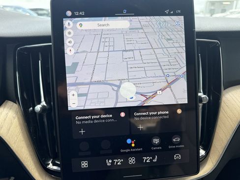 New 2026 Volvo XC60 B5 Plus w/ Protection Package Premier image 12