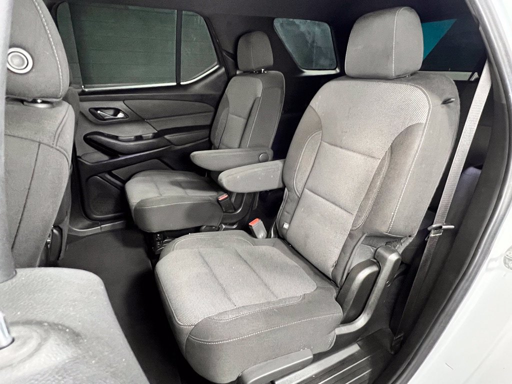 Used 2023 Chevrolet Traverse LT FWD image 20