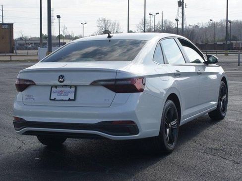 Used 2023 Volkswagen Jetta SE w/ Panoramic Sunroof Package image 20