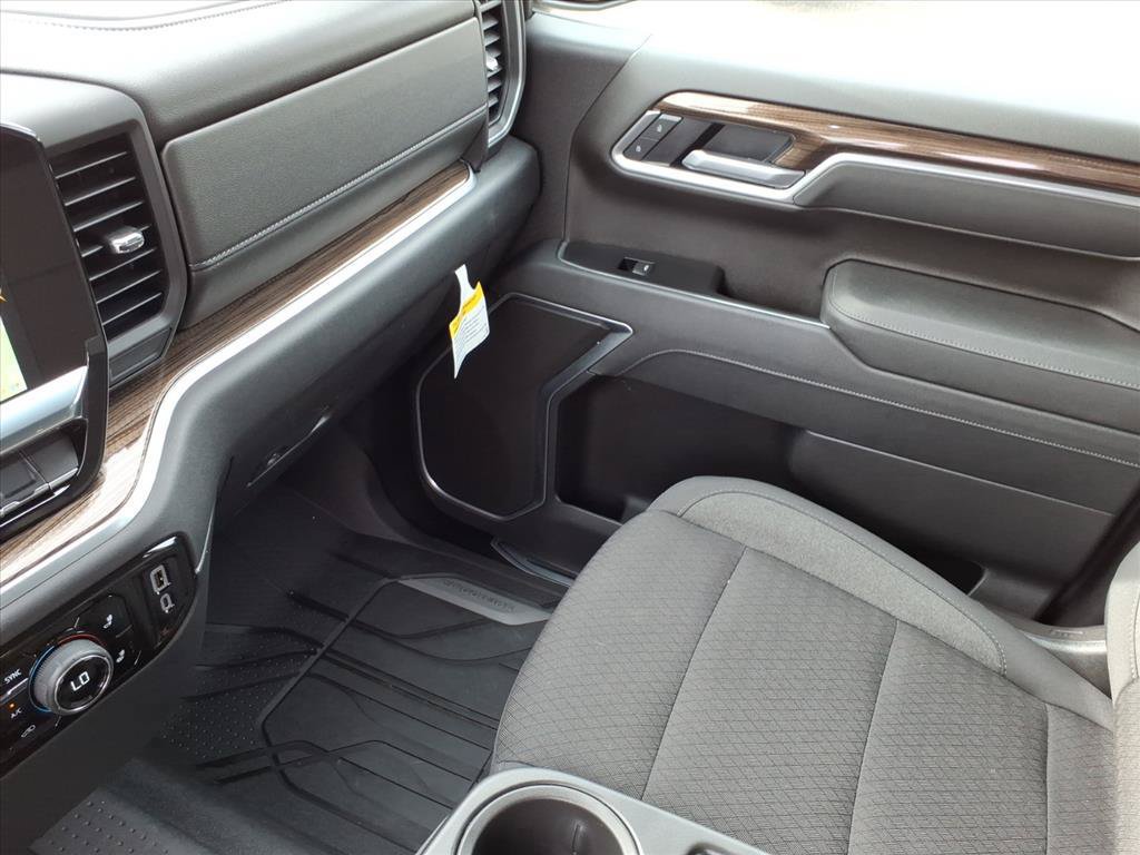 Used 2026 Chevrolet Silverado 1500 RST w/ RST Select Package AWD/4WD image 34