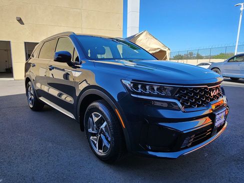 Used 2023 Kia Sorento EX image 25