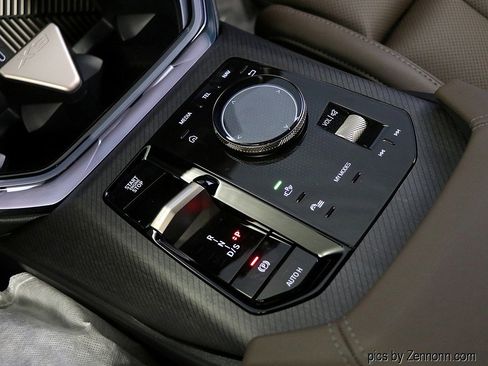 Used 2025 BMW X3 xDrive30i w/ Premium Package image 24