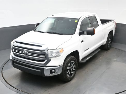 Used 2017 Toyota Tundra SR5 image 31
