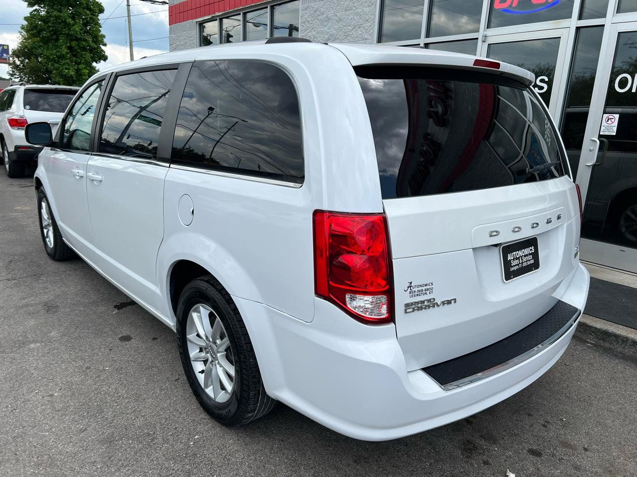 Used 2019 Dodge Grand Caravan SXT FWD image 5