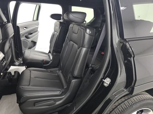 New 2026 Jeep Grand Cherokee L Limited AWD/4WD image 21