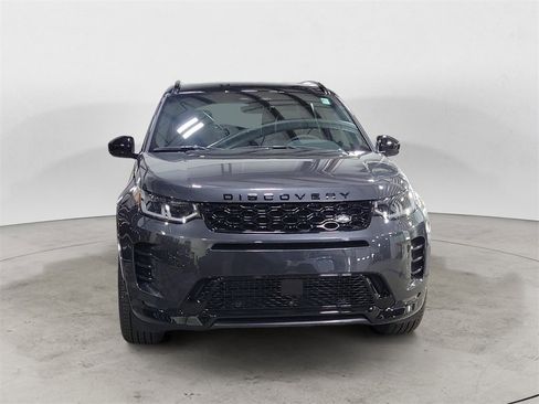 New 2025 Land Rover Discovery Sport Dynamic SE image 8