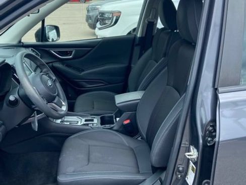 Used 2021 Subaru Forester AWD/4WD image 5