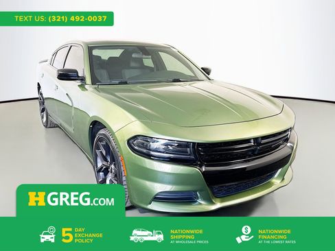Used 2022 Dodge Charger SXT w/ Blacktop Package image 1