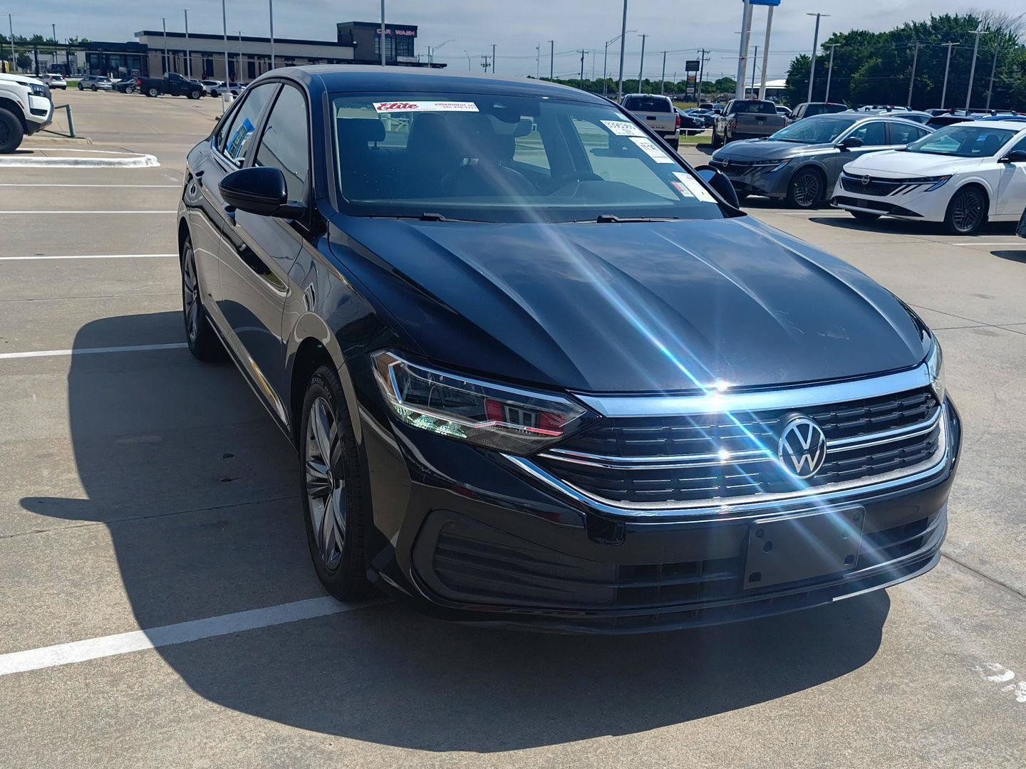 Used 2022 Volkswagen Jetta SE FWD image 5