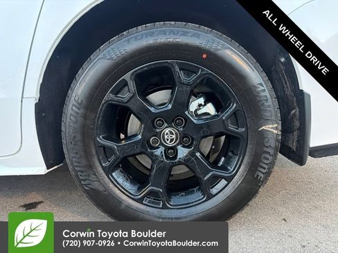 Used 2026 Toyota Sienna XLE Woodland Edition AWD/4WD image 33