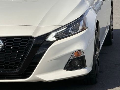 Used 2021 Nissan Altima 2.5 Platinum image 42