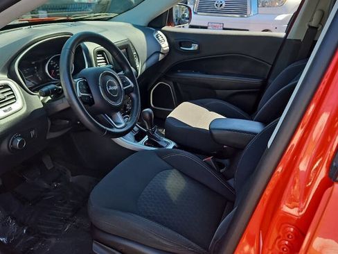 Used 2018 Jeep Compass Sport w/ Tech Group AWD/4WD image 10