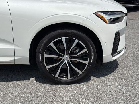 Certified 2025 Volvo XC60 B5 Plus w/ Protection Package Premier AWD/4WD image 11