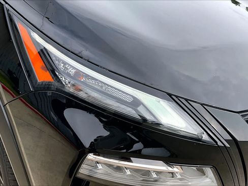 Certified 2023 Nissan Rogue SV w/ SV Premium B Package FWD image 27