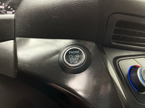 Used 2019 Ford Escape SE AWD/4WD image 23