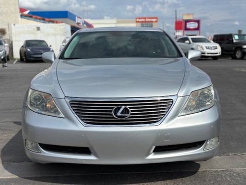 Used 2007 Lexus LS 460 RWD image 8