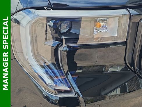 New 2025 Ford Maverick Lobo image 33