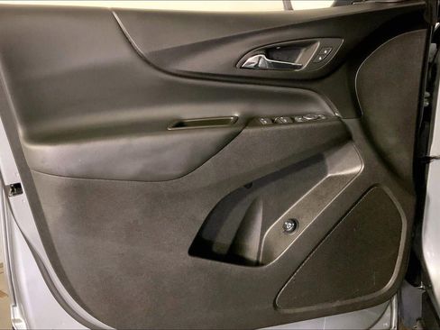 Used 2024 Chevrolet Equinox LT image 24